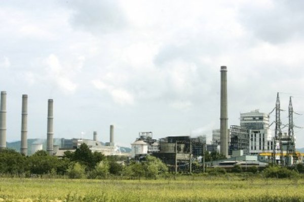 Oltchim ar putea intra în insolvenţă, după ce o bancă i-ar fi blocat conturile
